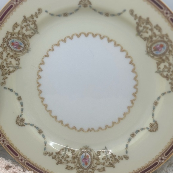 Noritake Nippon Toki Kaisha #1802 6.25" Bread/Desert/Salad Plates - Picture 2 of 7